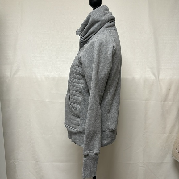 Lululemon Classic Scuba jacket - Picture 4 of 9